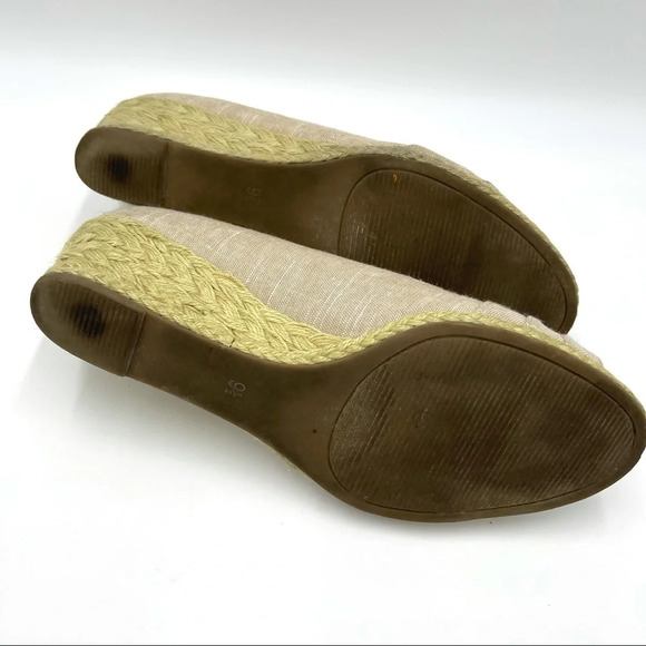 Coach and Four cream peep toe espadrille wedge sandals size 9.5 - Picture 9 of 9